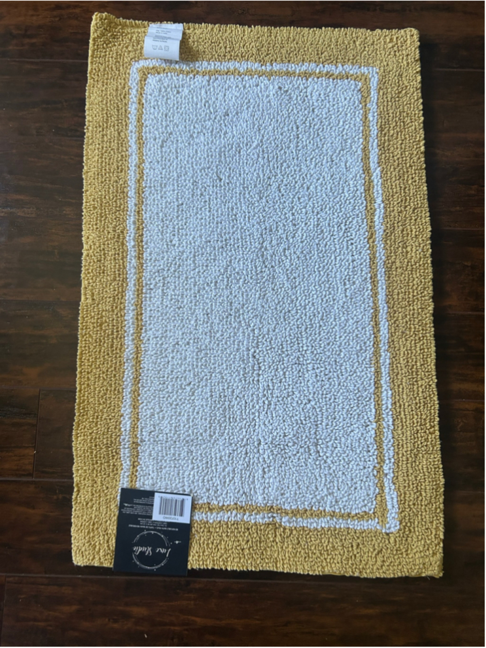 NEW Luxe Studio Reversible Bath Rug 20x32 Yellow White Cotton - Picture 4 of 4